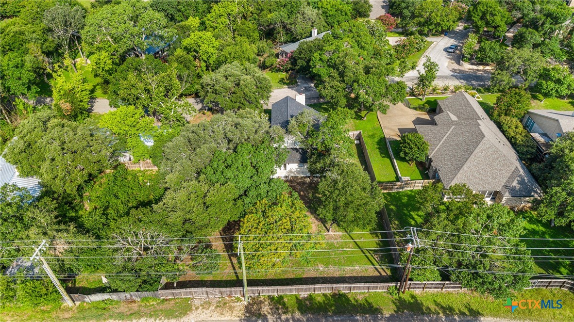 1213 Indian Trail
