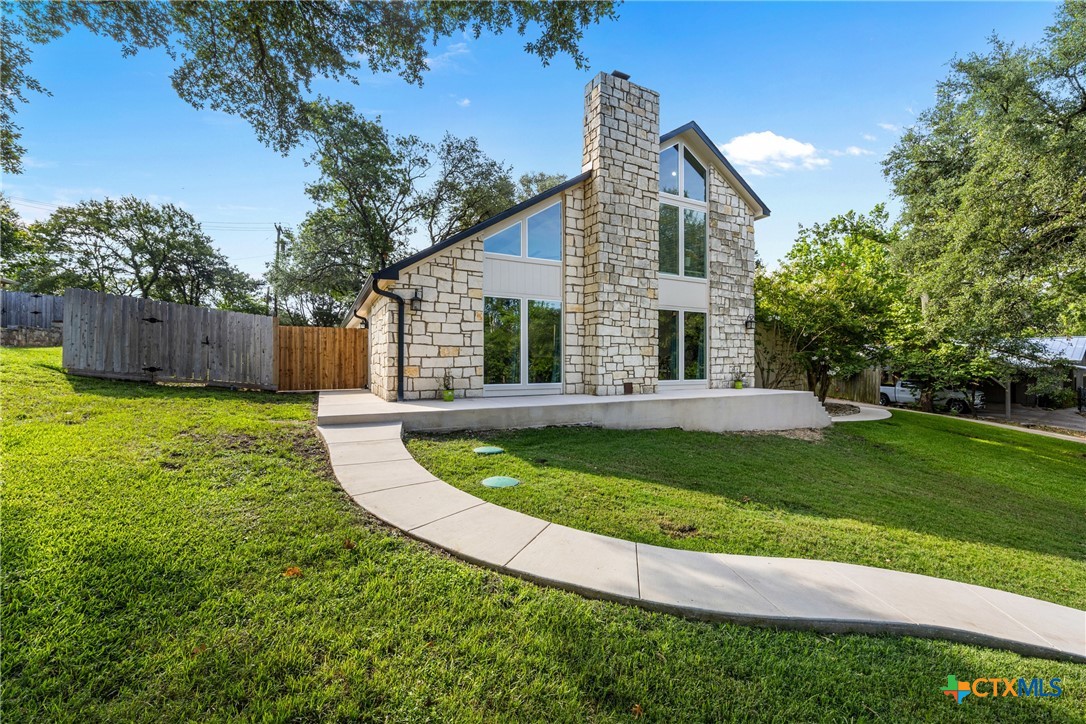 1213 Indian Trail
