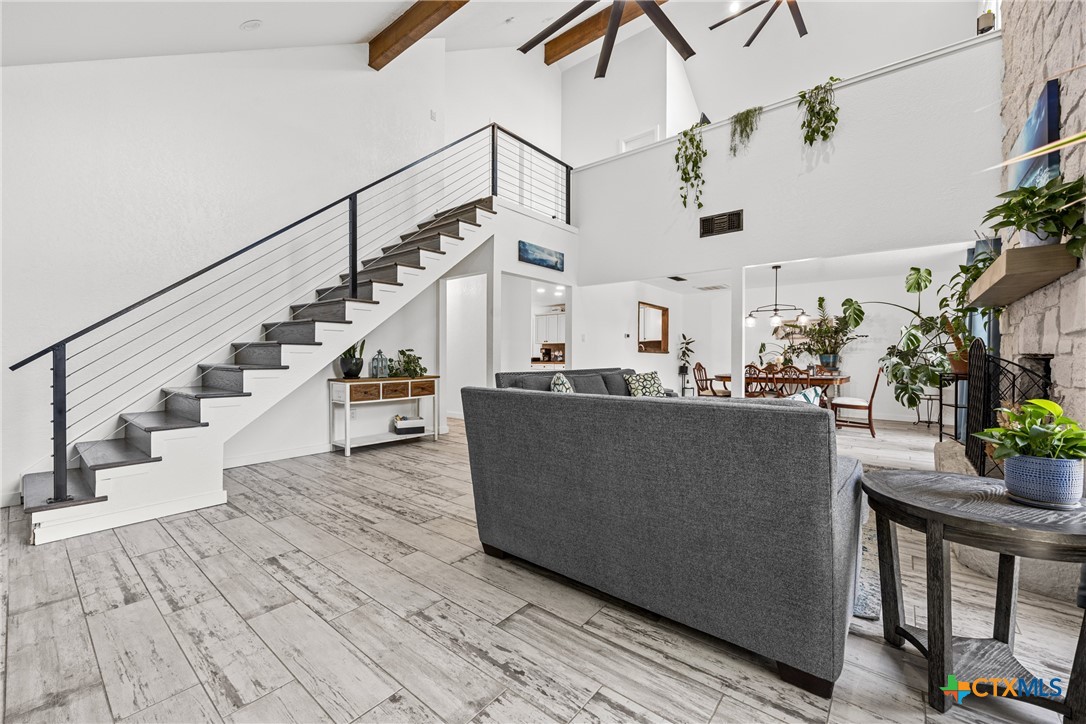 1213 Indian Trail