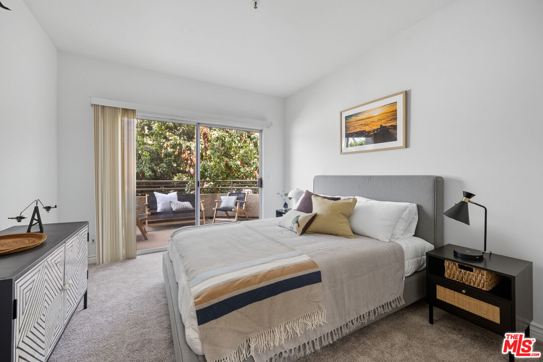 501 E Del Mar Blvd Unit: 206