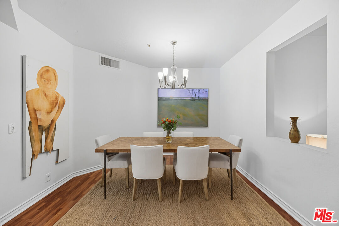 501 E Del Mar Blvd Unit: 206