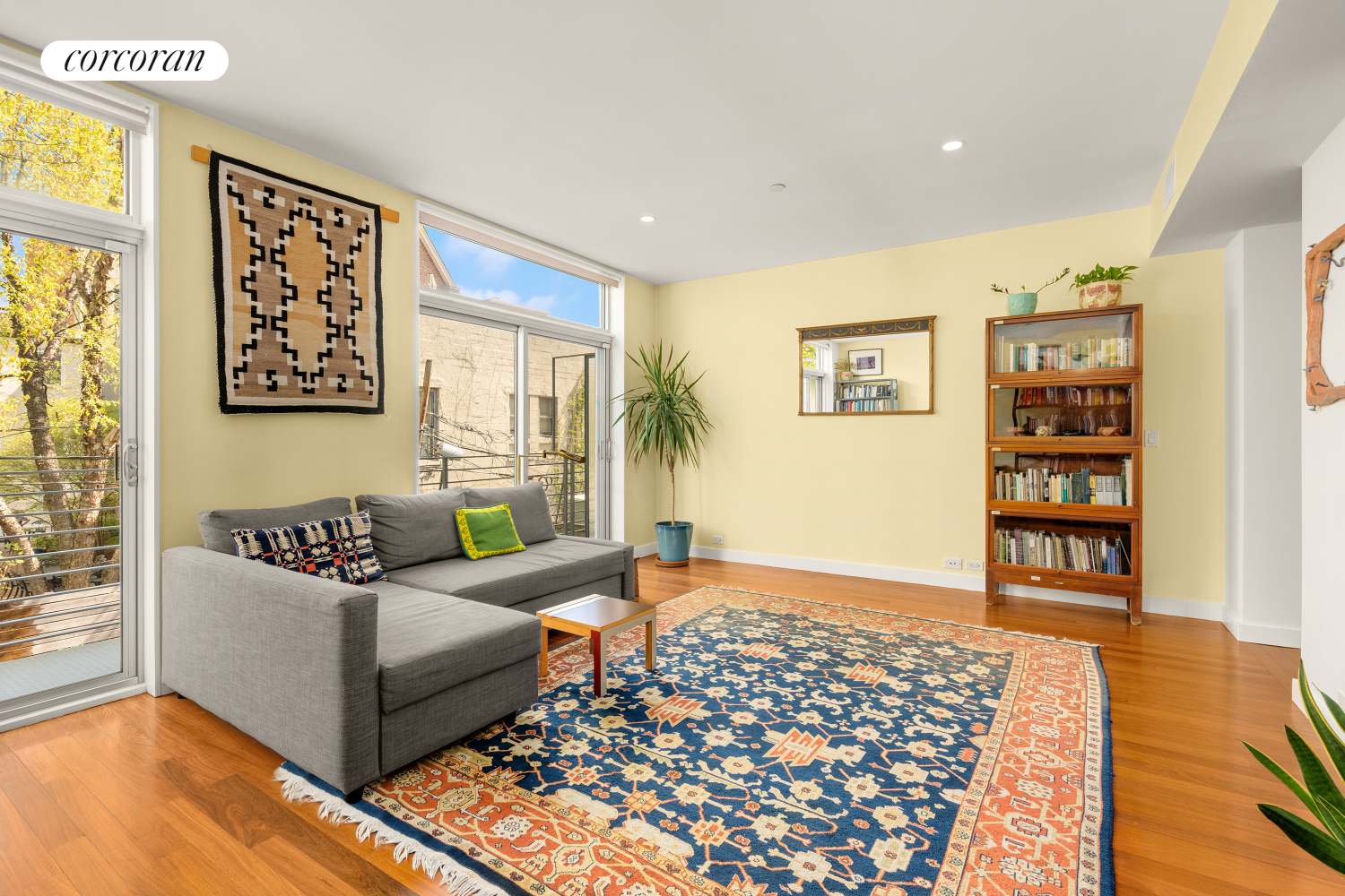 191 LUQUER Street 2B