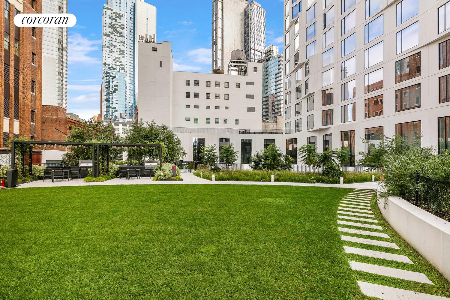11 HOYT Street 27J