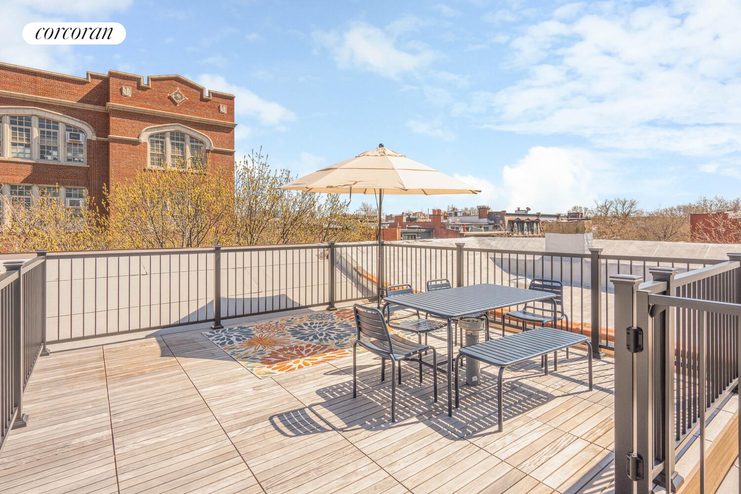 418 HENRY Street 4