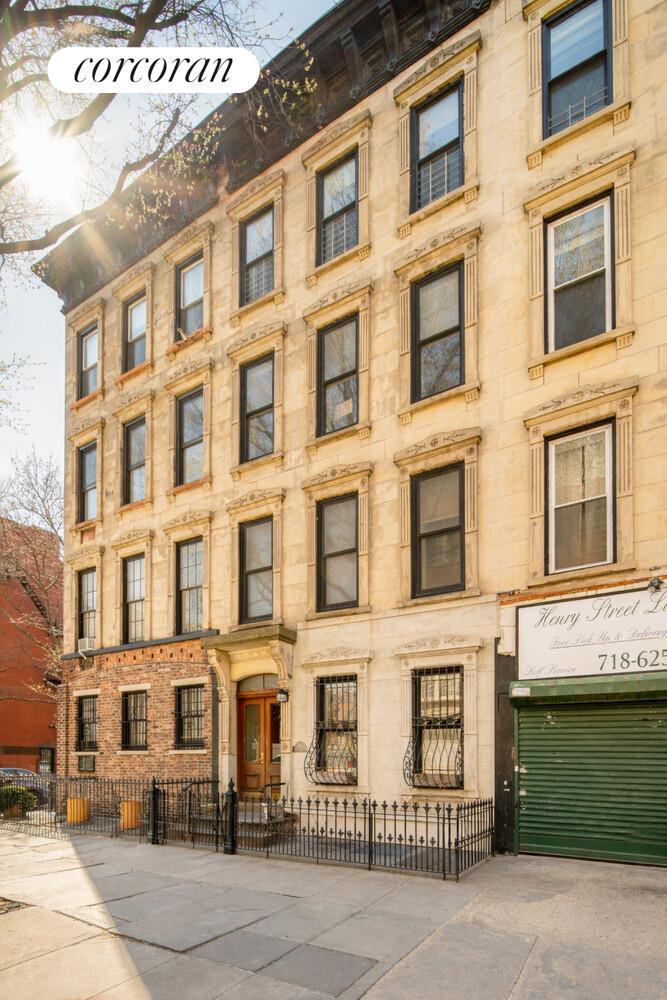 418 HENRY Street 4
