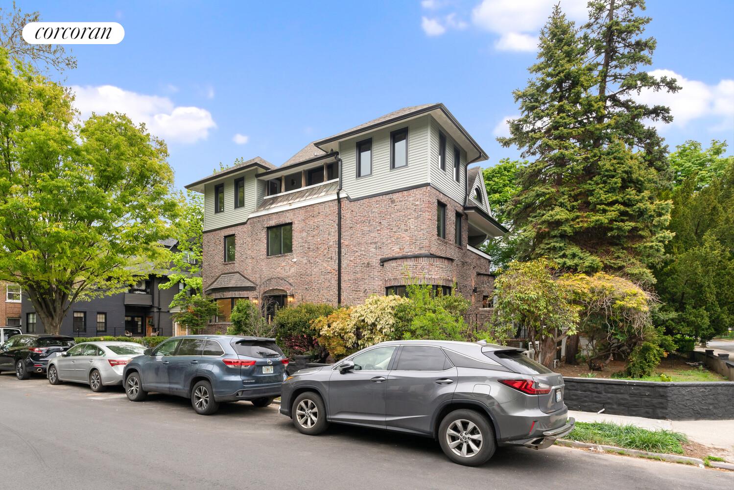 2103 GLENWOOD Road