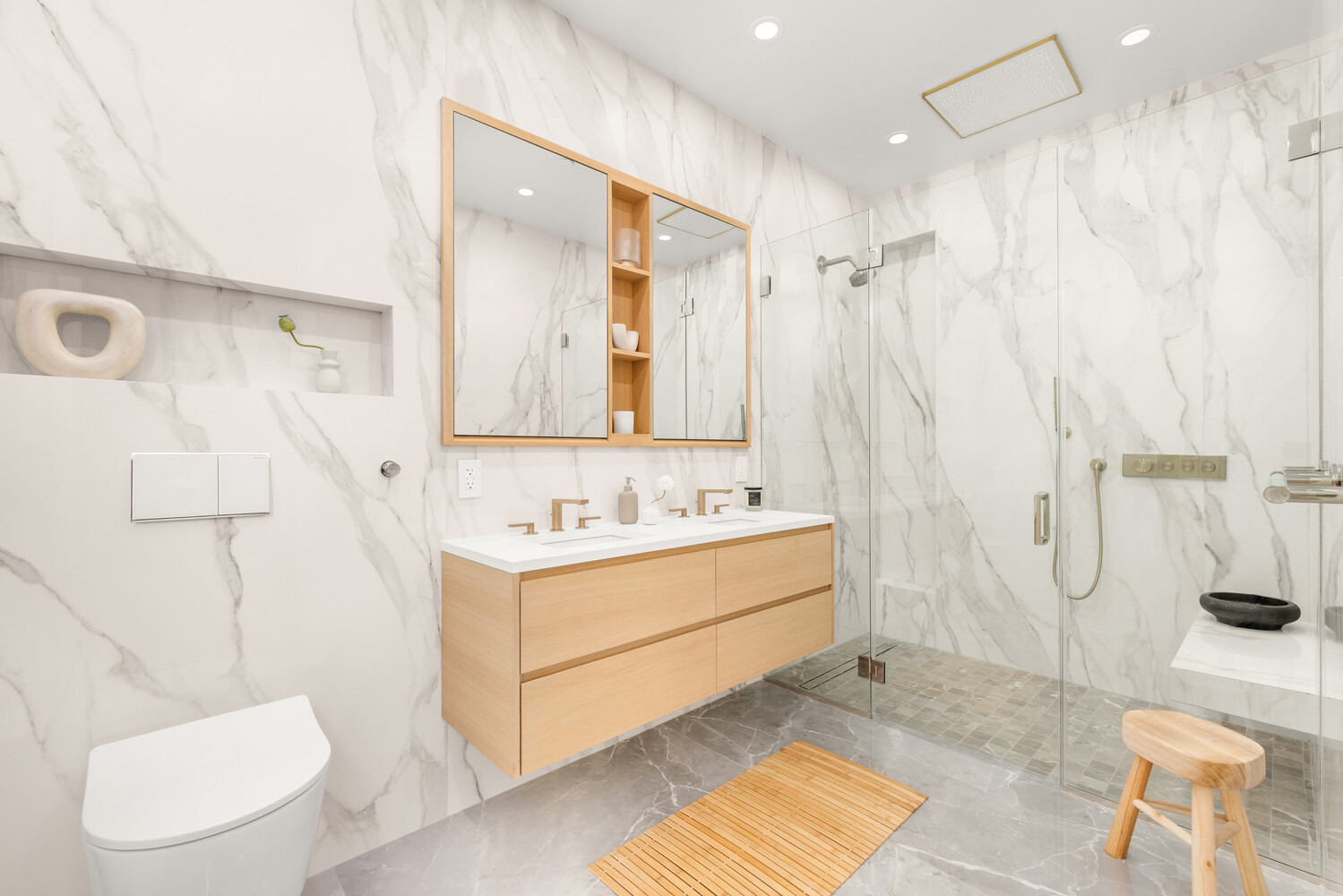 420 E 75TH Street 4