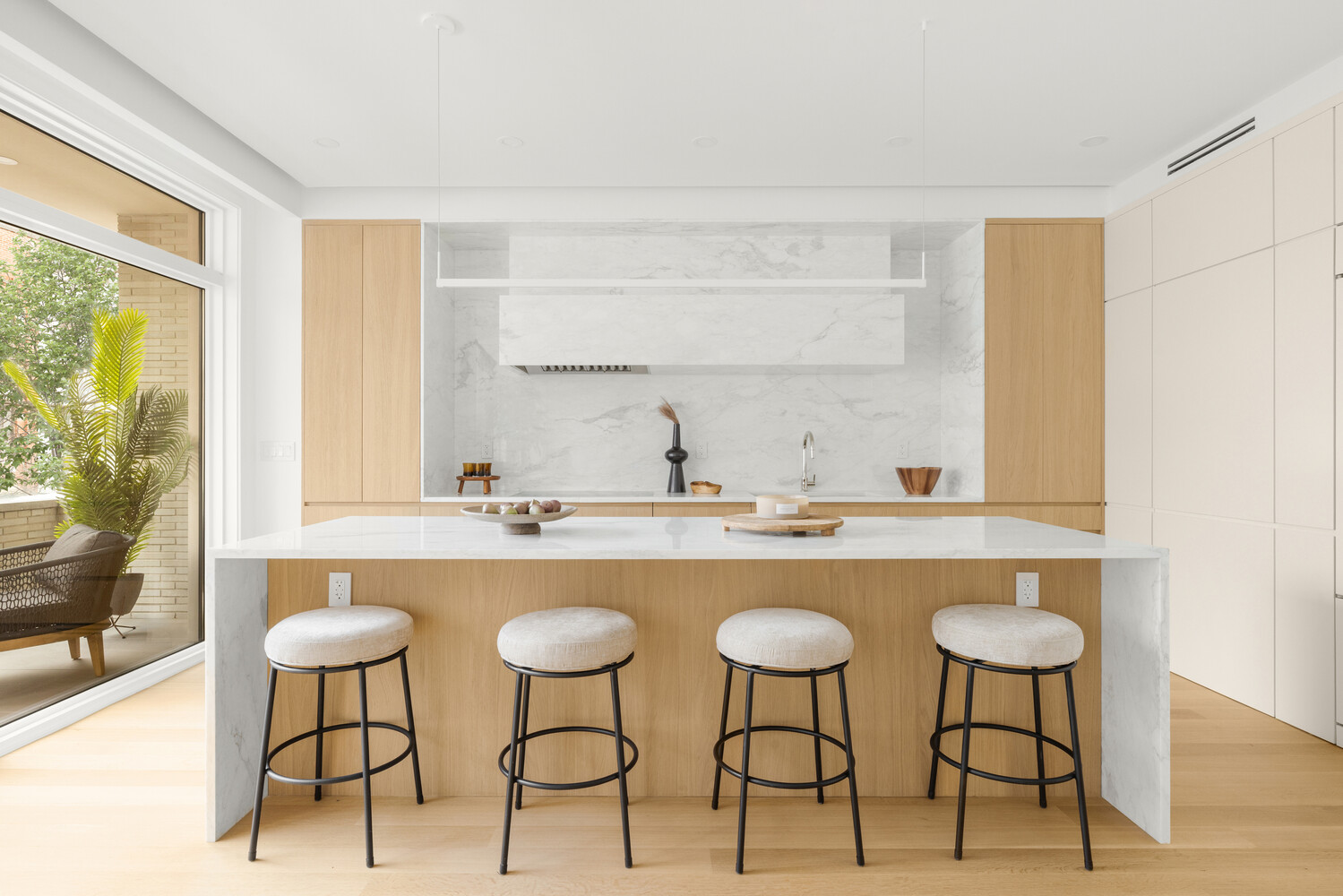 420 E 75TH Street 4