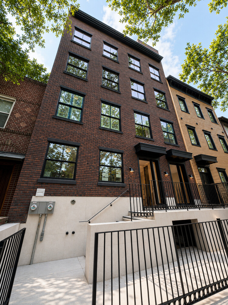 20 ORIENT Avenue B