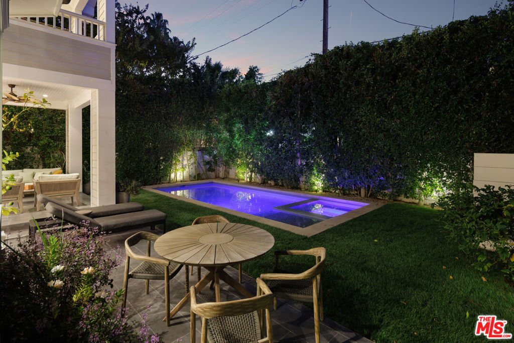 6336 Lindenhurst Avenue