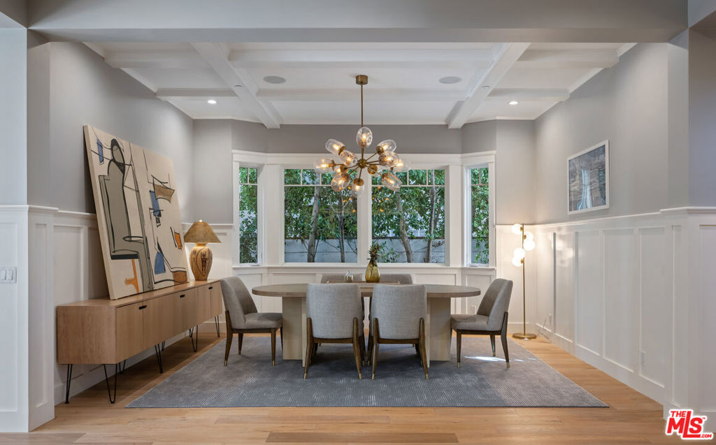 6336 Lindenhurst Avenue