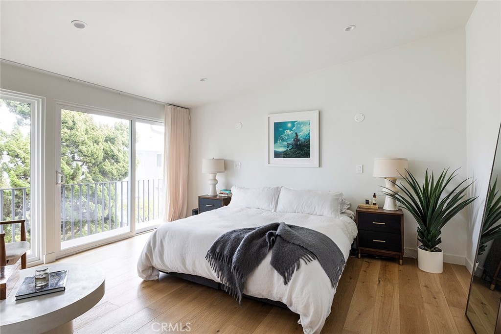 1504 Westcliff Drive 5