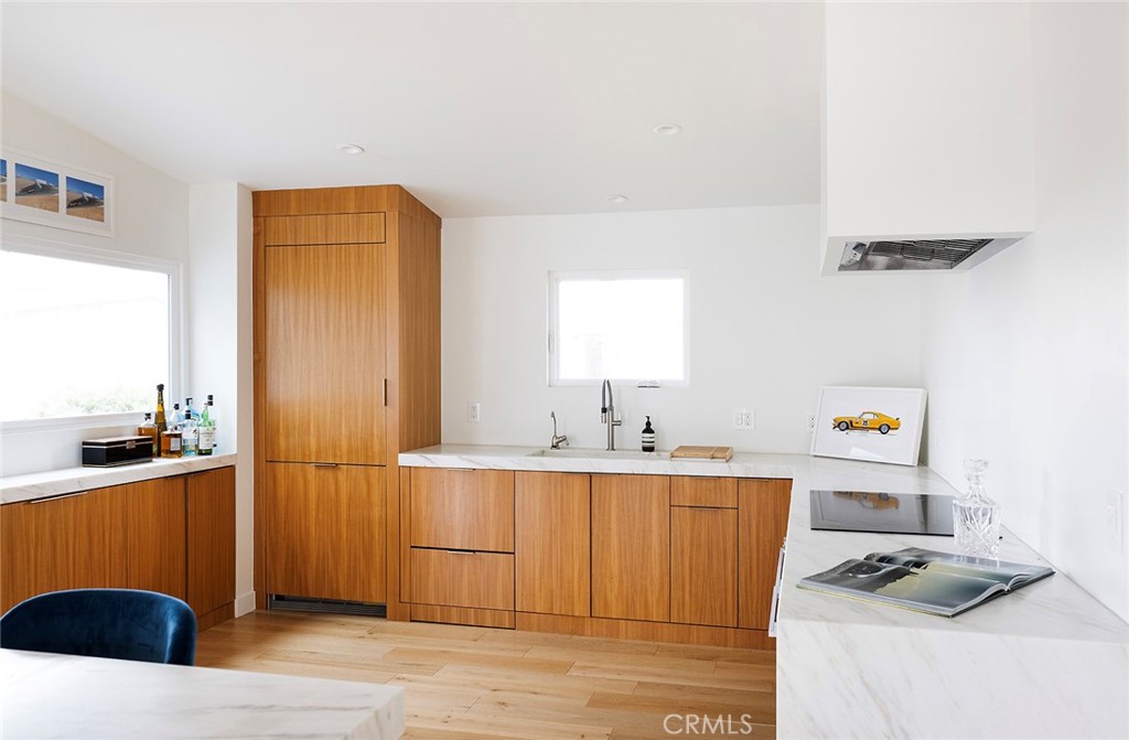 1504 Westcliff Drive 5