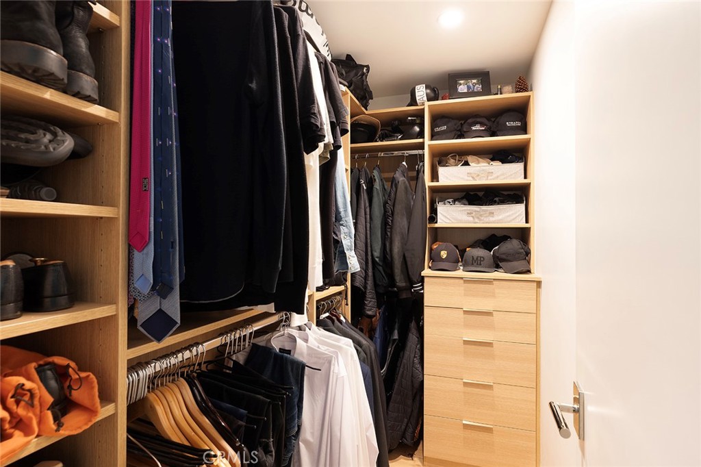 1504 Westcliff Drive 5