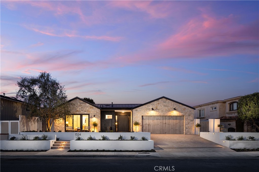 1524 Dolphin Terrace