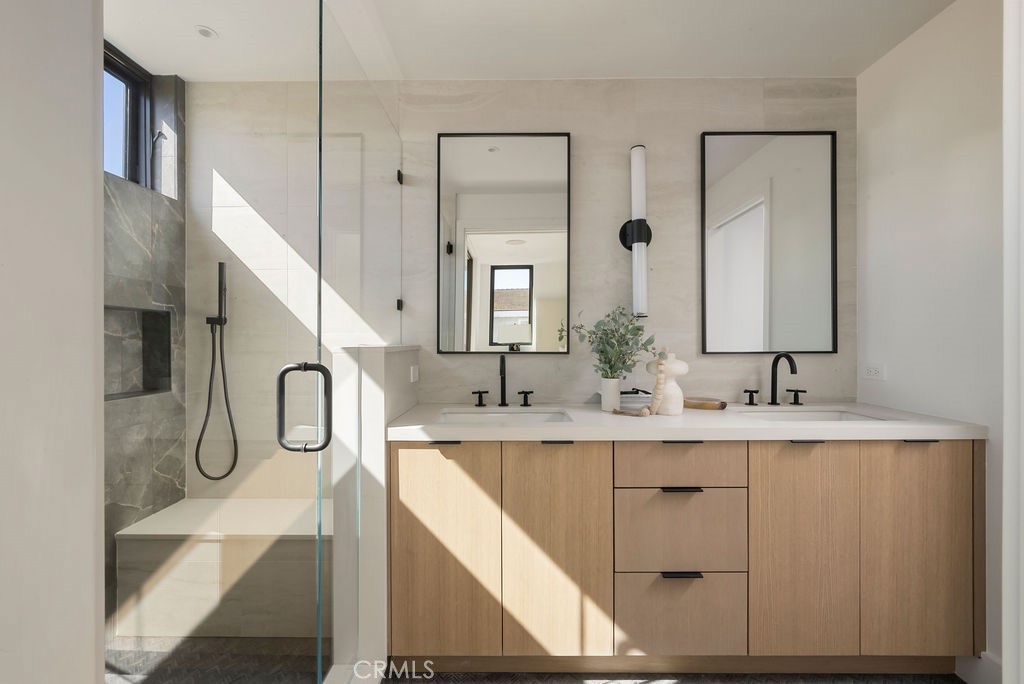 512 1/2 Marigold Avenue