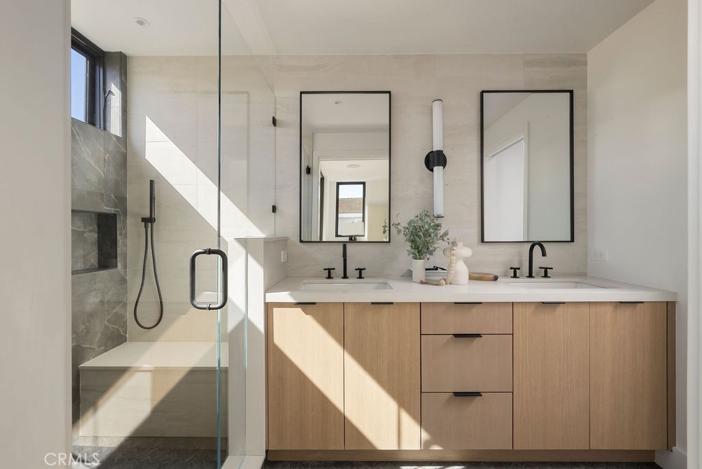 512 1/2 Marigold Avenue