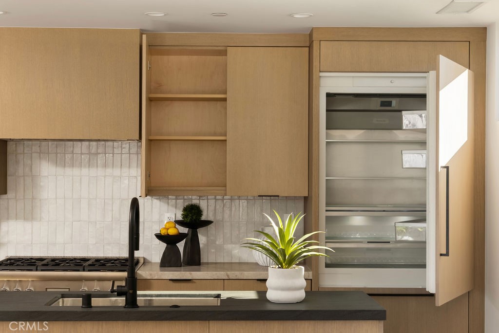 512 1/2 Marigold Avenue