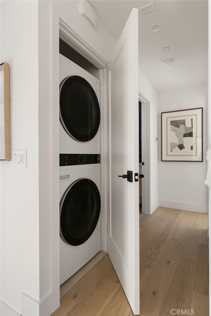 512 1/2 Marigold Avenue