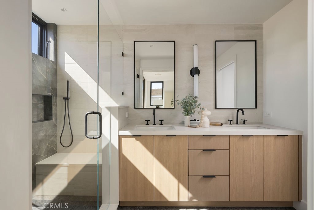 512 1/2 Marigold Avenue