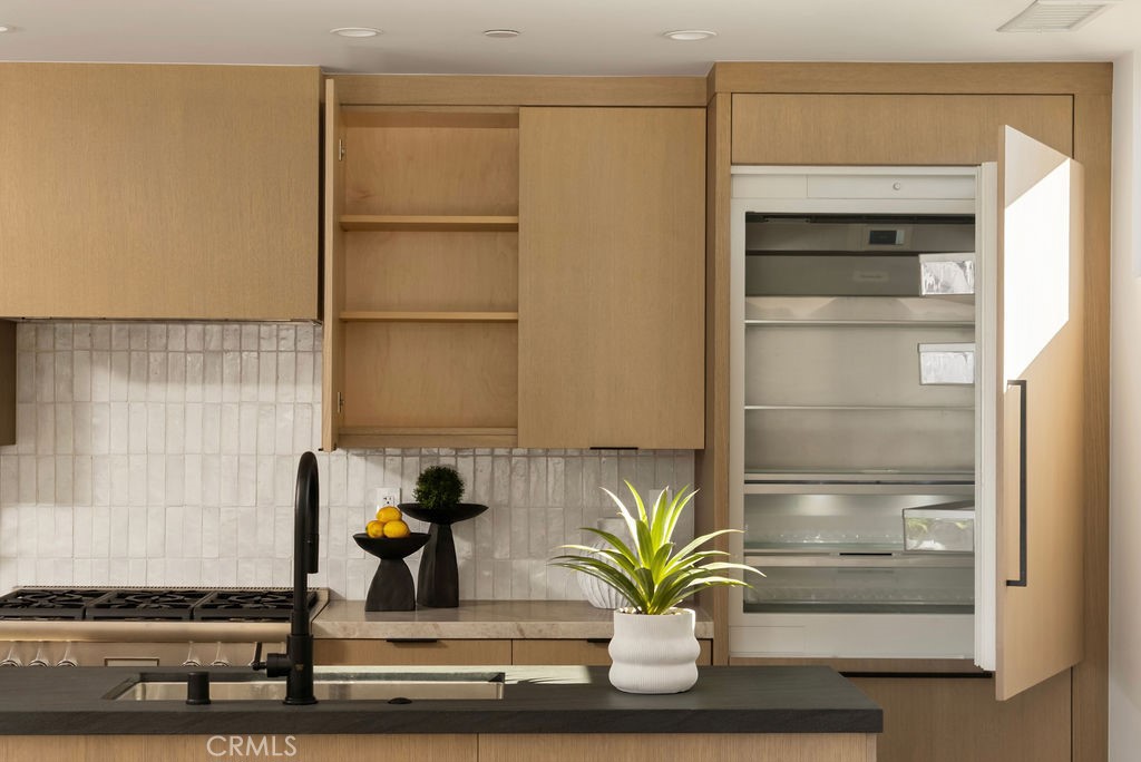 512 1/2 Marigold Avenue