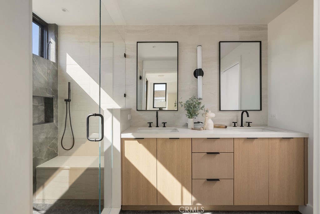 512 1/2 Marigold Avenue