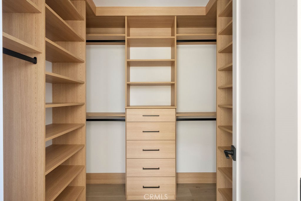 512 1/2 Marigold Avenue