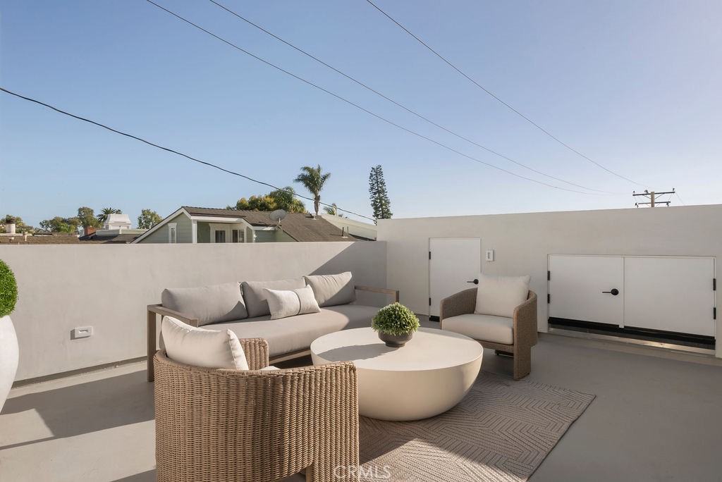 512 1/2 Marigold Avenue