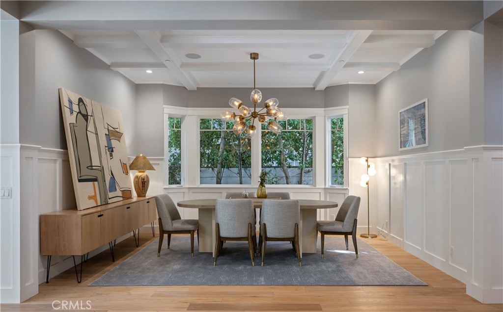 6336 Lindenhurst Avenue