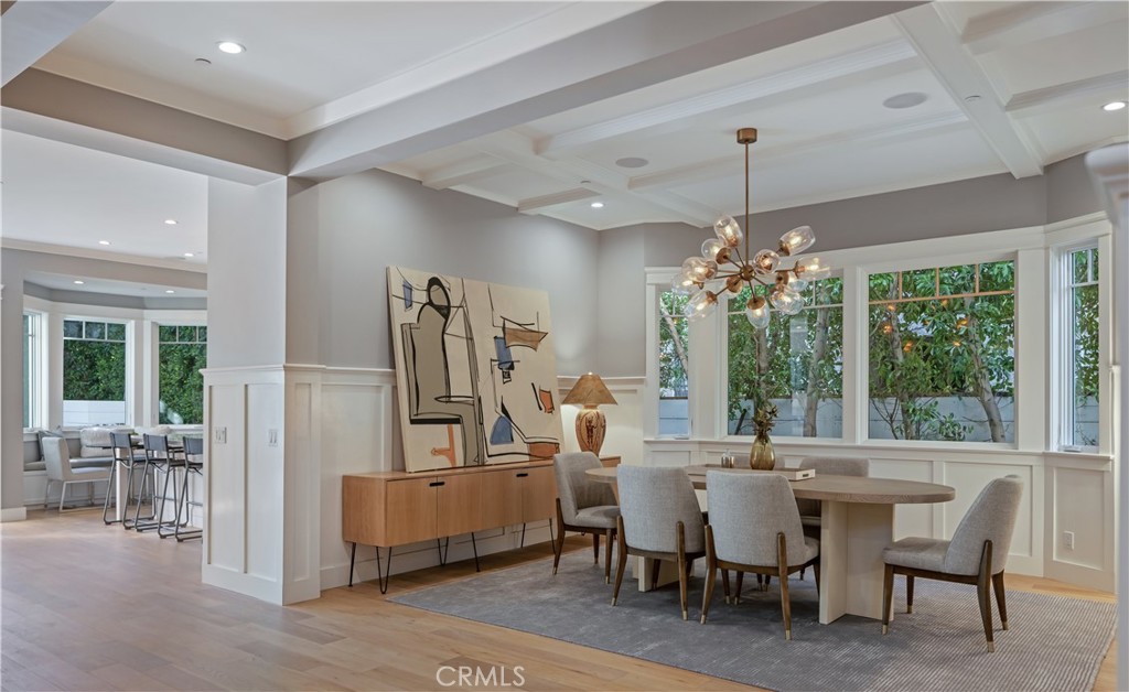 6336 Lindenhurst Avenue