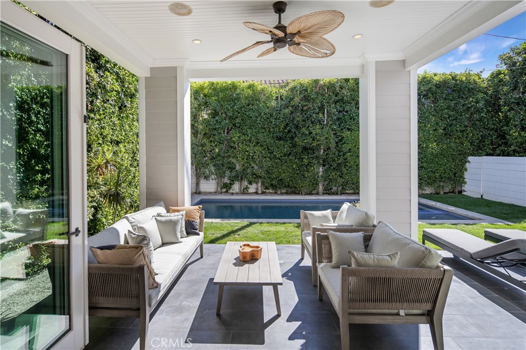 6336 Lindenhurst Avenue