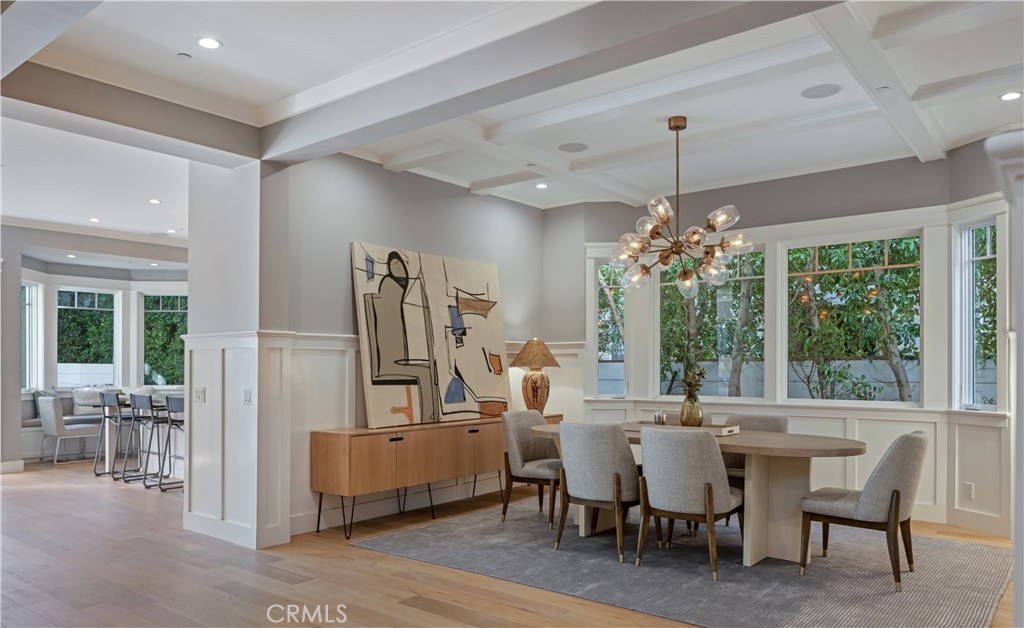 6336 Lindenhurst Avenue