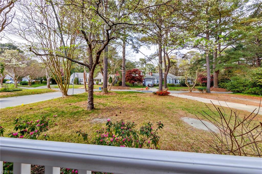 121 E Severn RD