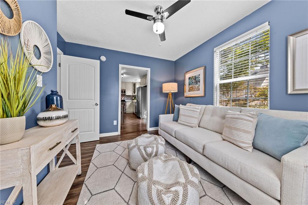 121 E Severn RD
