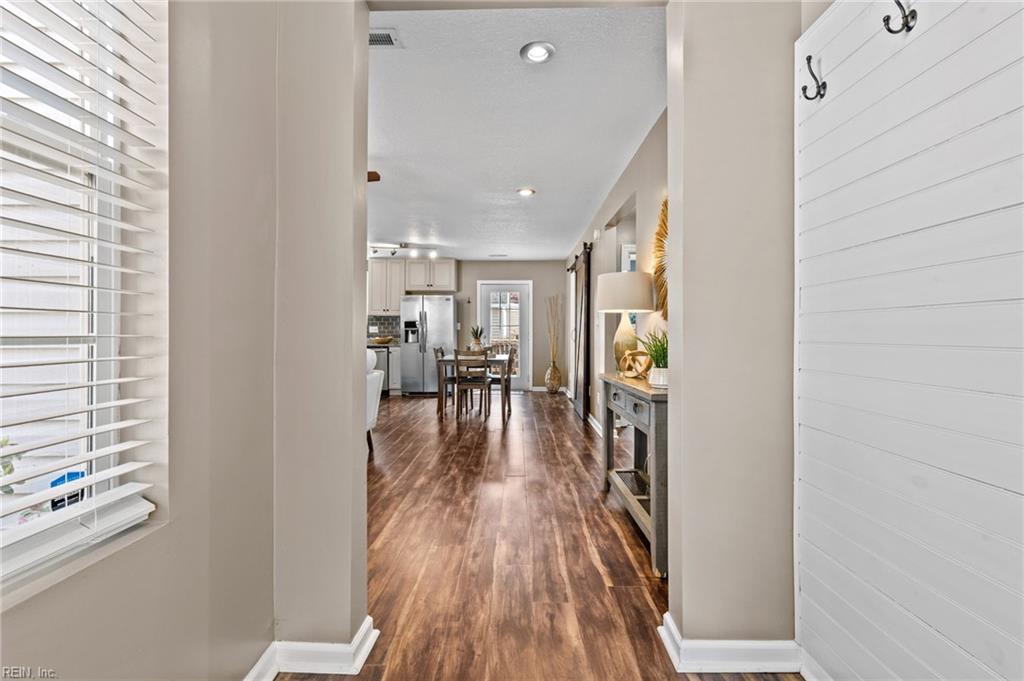 121 E Severn RD
