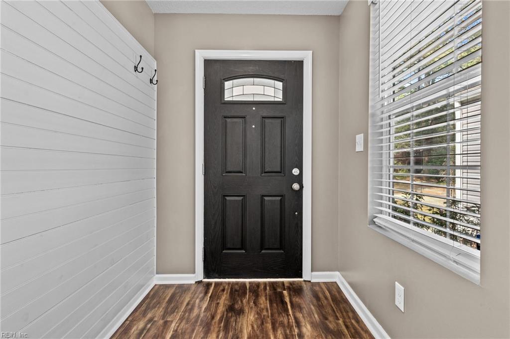 121 E Severn RD