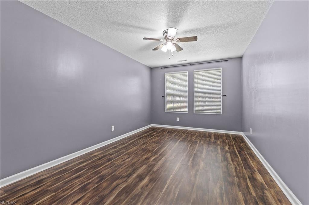 121 E Severn RD