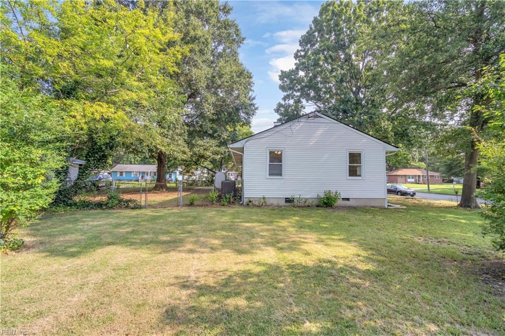 200 Wedgewood DR