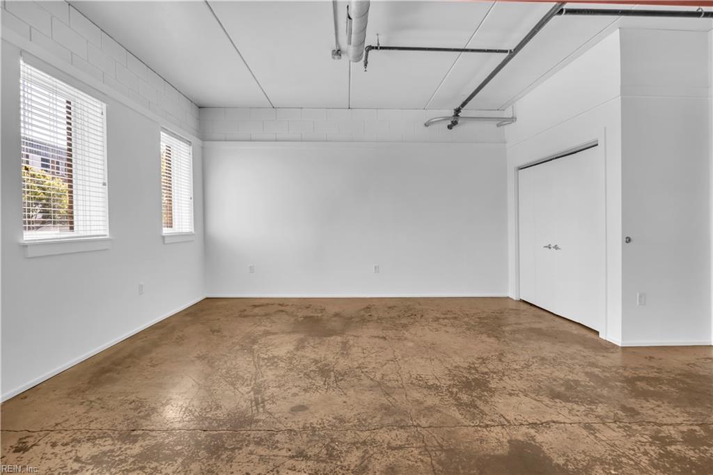 433 Saint Paul's BLVD 2D