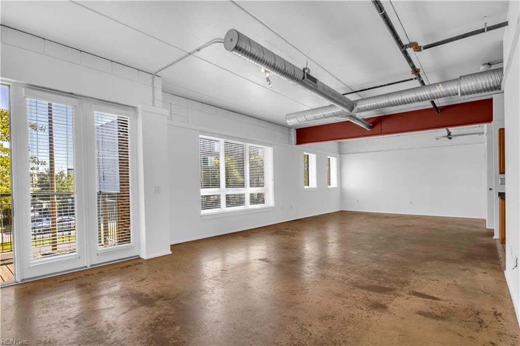 433 Saint Paul's BLVD 2D