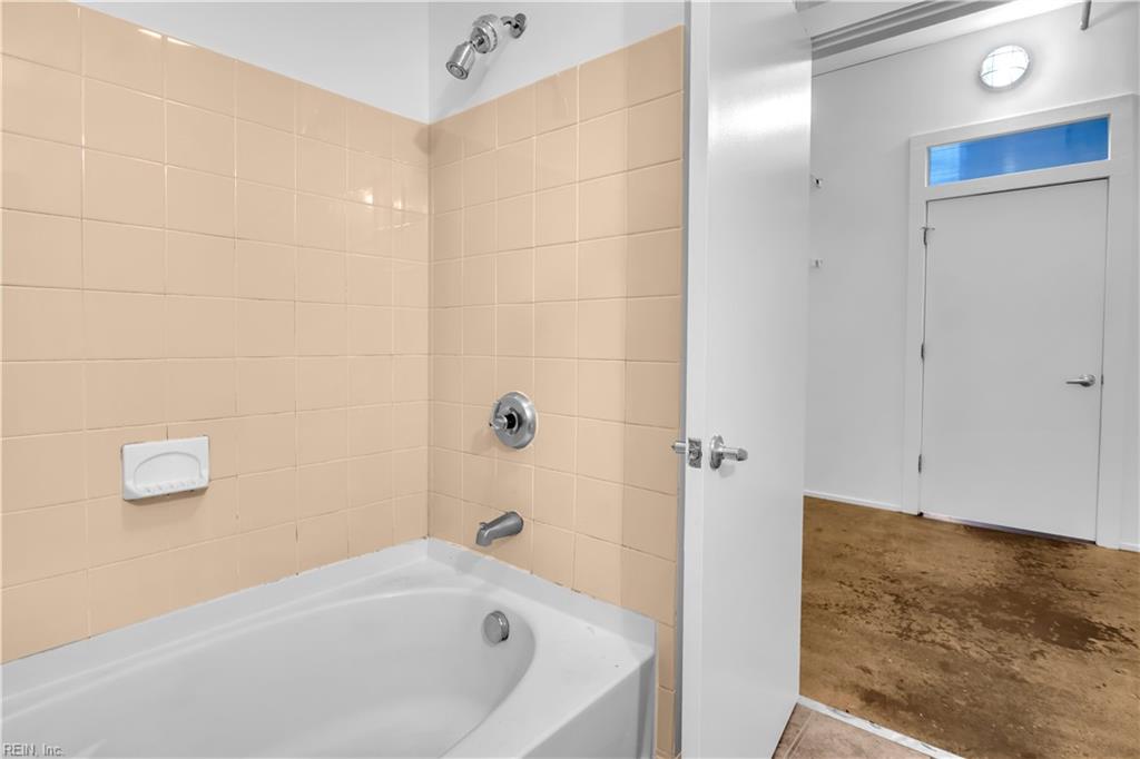 433 Saint Paul's BLVD 2D