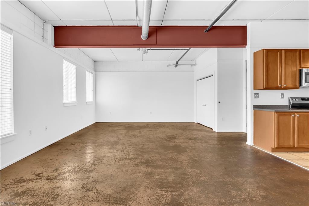 433 Saint Paul's BLVD 2D