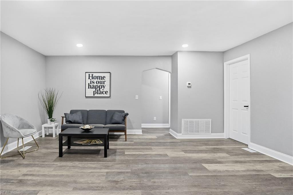 5565 Bennetts Pasture RD