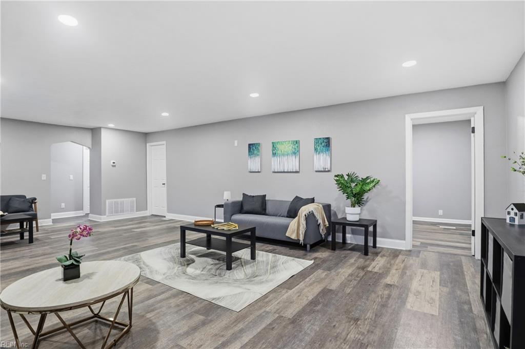 5565 Bennetts Pasture RD