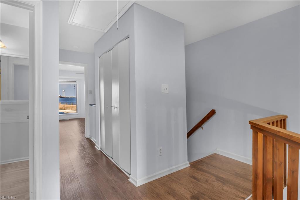 71 Waters Edge CIR