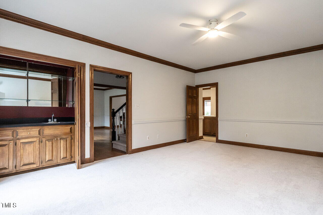 526 Carolyn Court