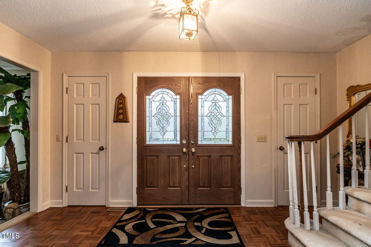 609 Queensferry Road