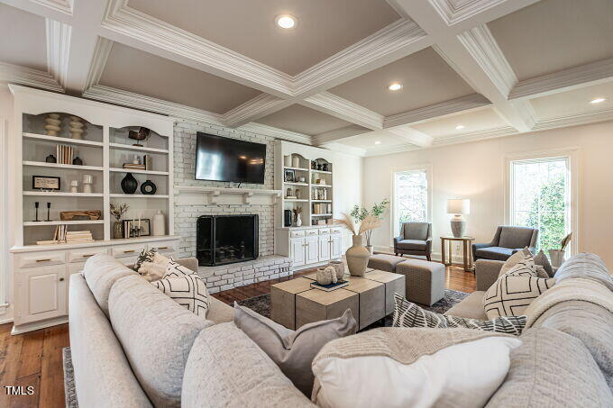 114 Lochinvar Court