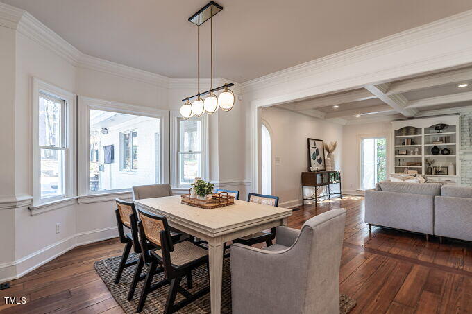 114 Lochinvar Court