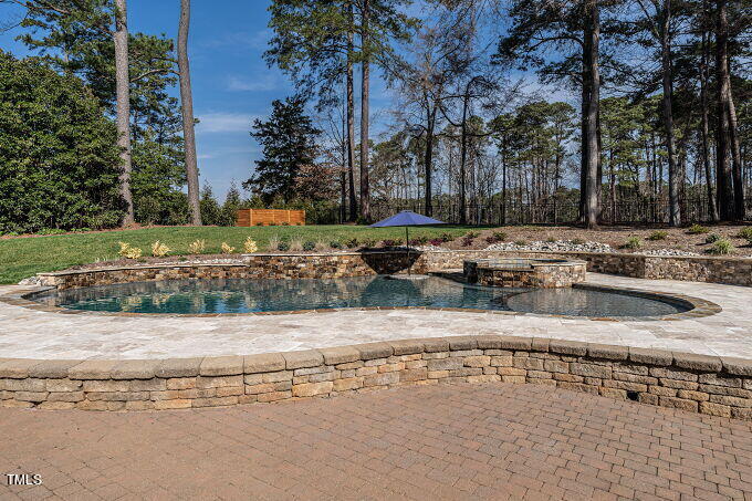 114 Lochinvar Court